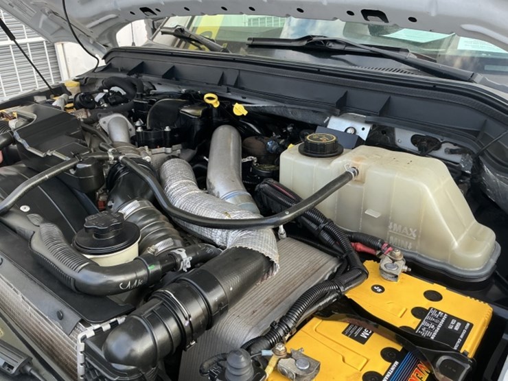 2016-ford-f550-image-17