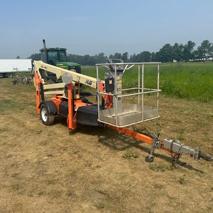 2016 JLG T350