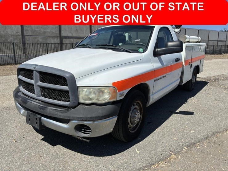 2005-dodge-ram-2500-image-1