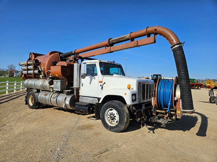 2001-vactor-2100-image-7