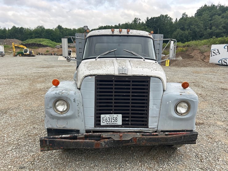 1968-international-loadstar-image-13