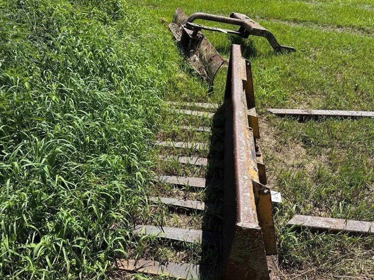 case-5'-manure-bucket-image-2