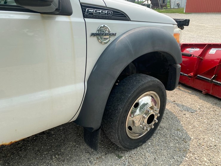 2011-ford-f550-image-22