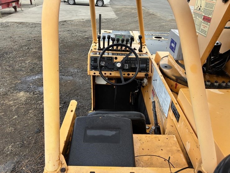 2009-broderson-1c-80-1h-mini-crane-image-12