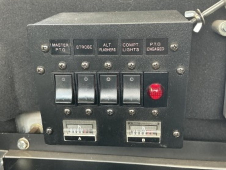 2012-ford-f550-image-25