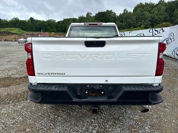 2023-chevrolet-2500-image-4