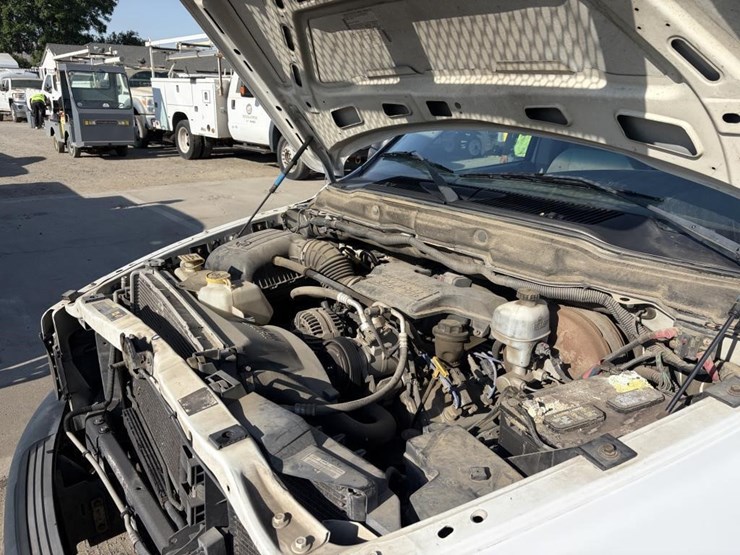 2005-dodge-ram-2500-image-8