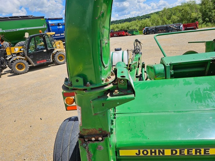 john-deere-3950-image-25