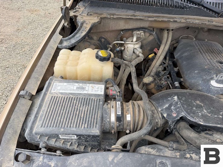 2001-chevrolet-silverado-2500hd-image-27
