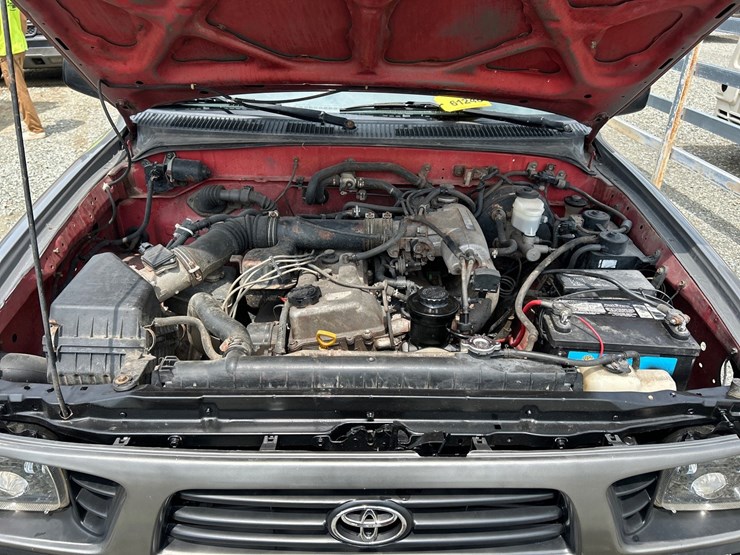 1996-toyota-tacoma-image-35