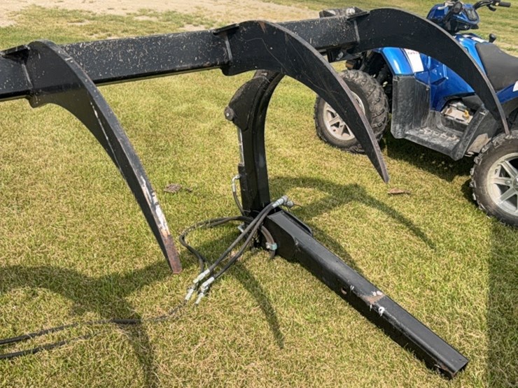 grapple-fork,-like-new,-came-off-new-holland-6070-tractor-and-loader,-would-fit-others-image-16