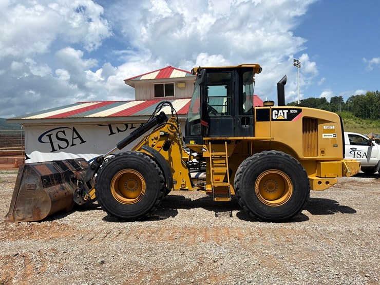 caterpillar-930h-image-2