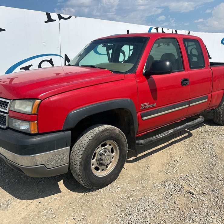 2005 CHEVROLET 2500
