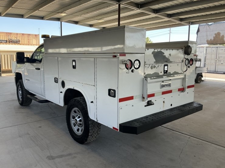 2017-chevrolet-3500hd-image-5