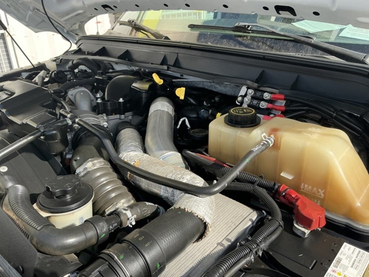 2016-ford-f550-image-16