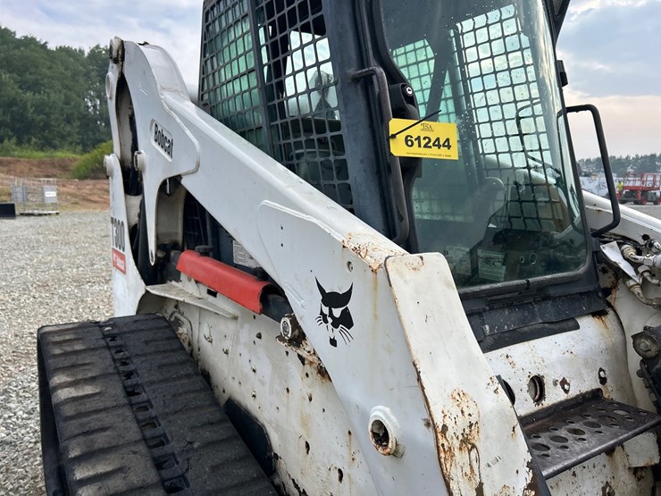 bobcat-t300-image-18