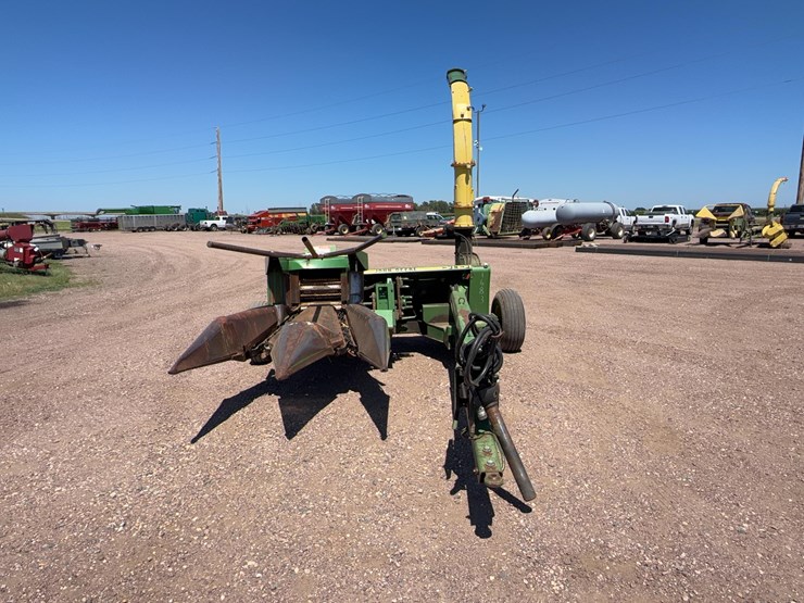 john-deere-3950-image-25