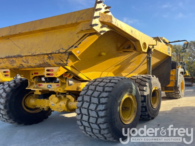 2023-deere-260p-image-4