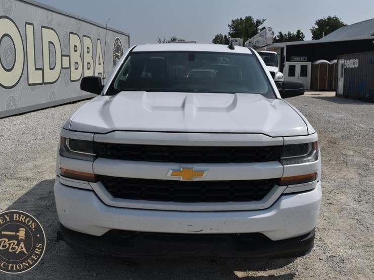 2017-chevrolet-silverado-1500-image-7