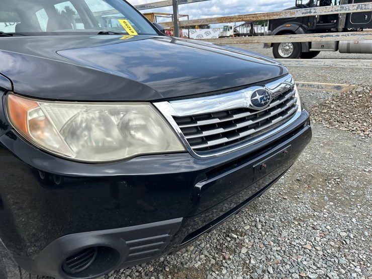 2010-subaru-forester-image-10