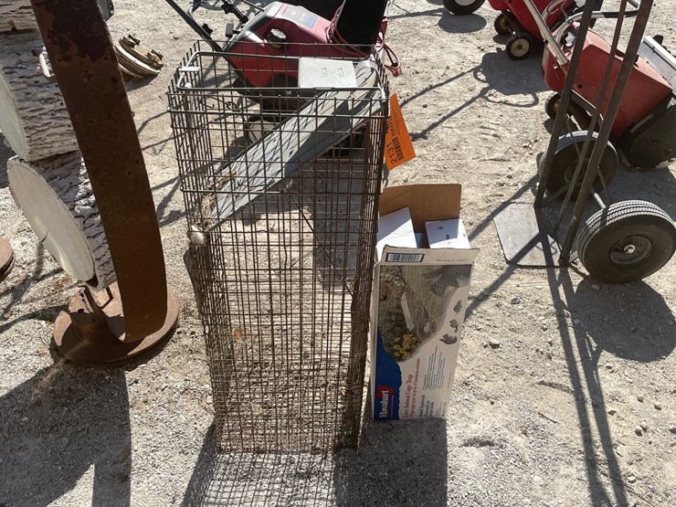 #2131-•-(2)-live-animal-traps-image-2