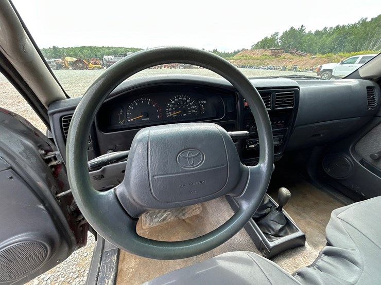 1996-toyota-tacoma-image-52