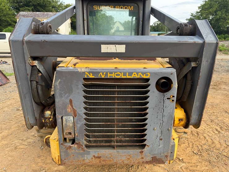#4069-•-new-holland-ls180-wheeled-skid-steer-image-27