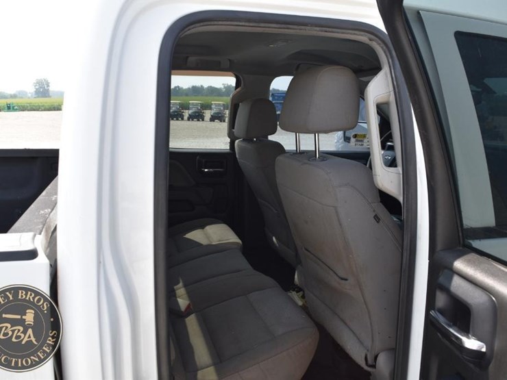 2017-chevrolet-silverado-1500-image-26