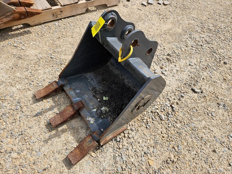 2022-wacker-neuson-ez17-image-1