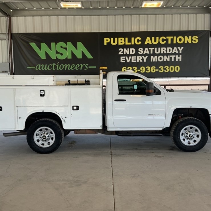 2017 CHEVROLET 3500HD