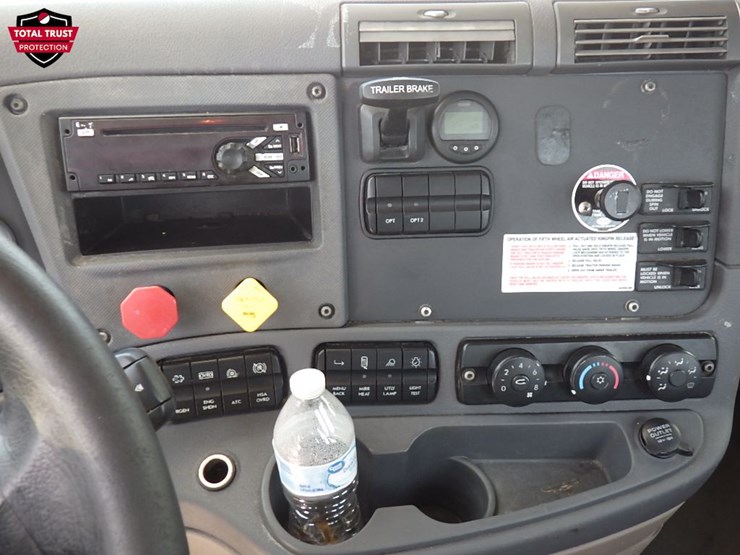 2019-freightliner-cascadia-125-evolution-image-20
