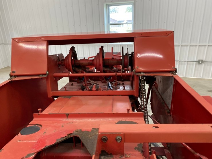 massey-ferguson-1837-image-44