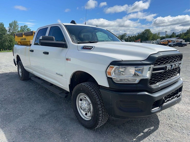 dodge-2500-image-3