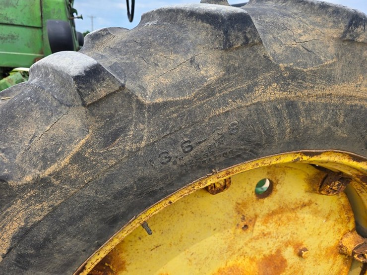 john-deere-60-image-23