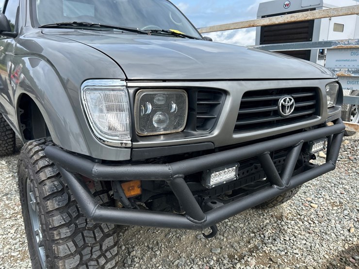 1996-toyota-tacoma-image-11