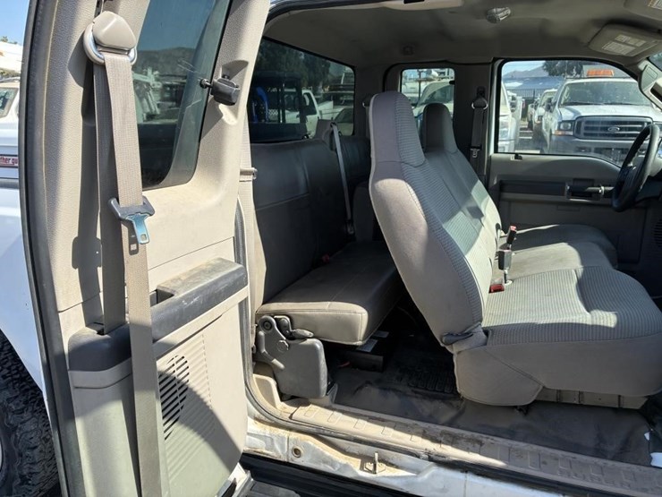 2008-ford-f250-image-12