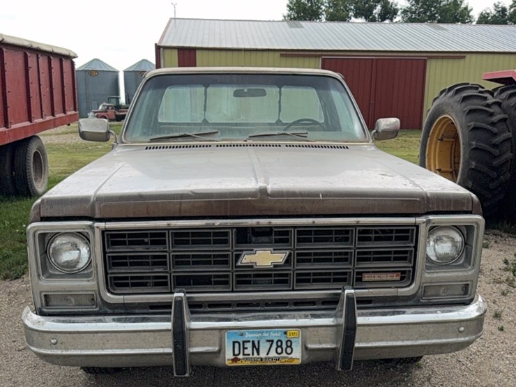 1979-￼chevy-5.7-diesel-half-ton-pickup,-2-wheel-drive,-needs-transmission-work,-shedded,-nice-shape-image-47