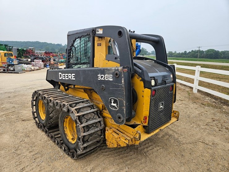 deere-328e-image-3