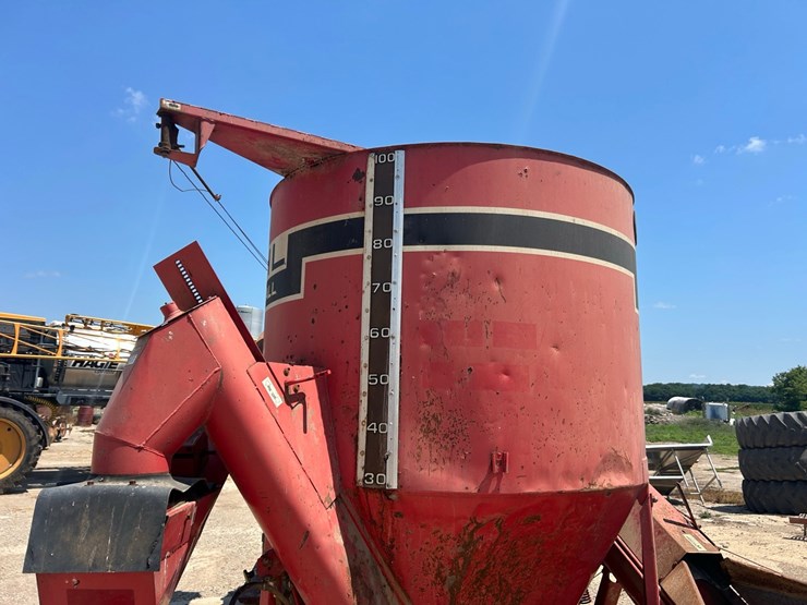 gehl-125-mix-all-grinder-mixer-image-17