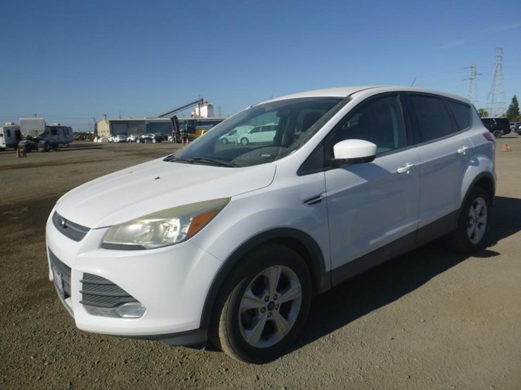 2014-ford-escape-image-1