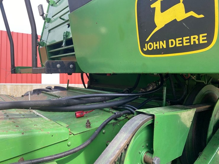 john-deere-4420-combine-image-43
