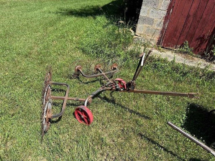 lawn-rake-image-2