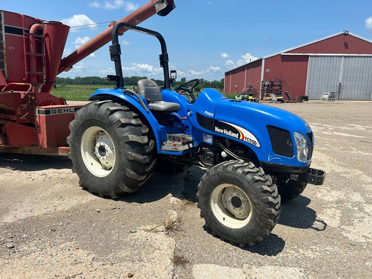 2004-new-holland-tc55da-tractor-image-4