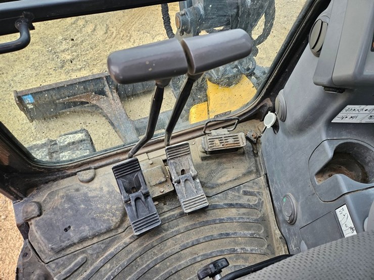 deere-50g-image-38