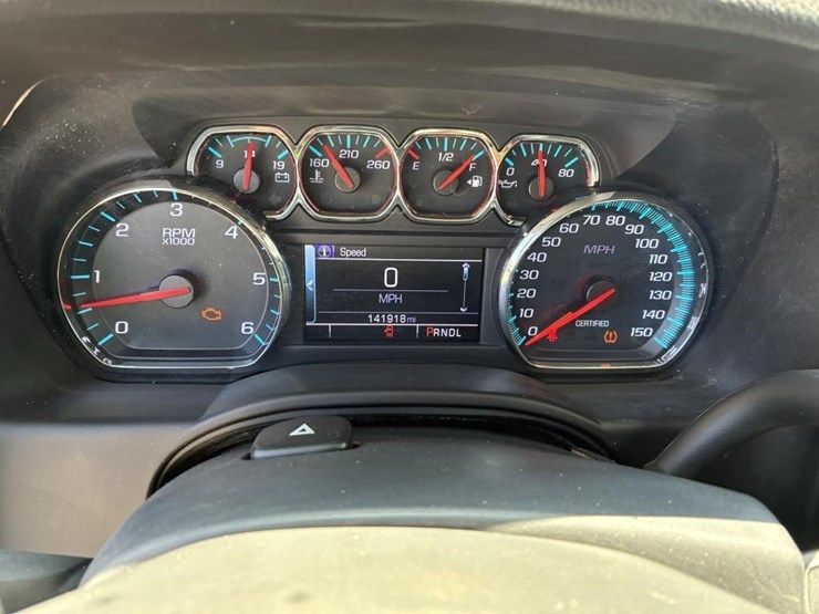 2019-chevrolet-tahoe-image-17