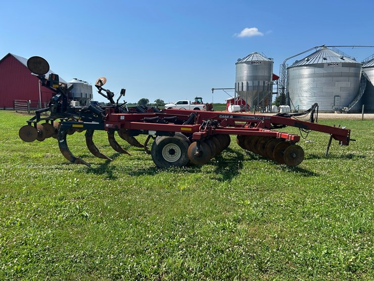 case-ih-730b-ecolo-tiger-ripper-image-2