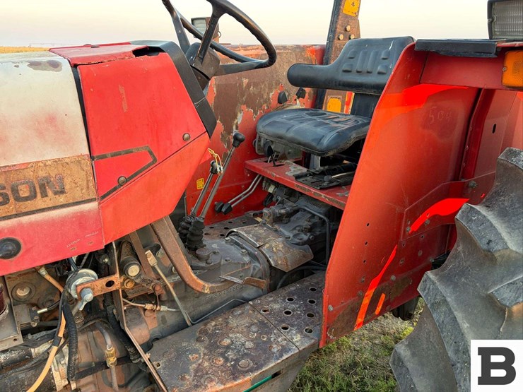 massey-ferguson-383-image-3