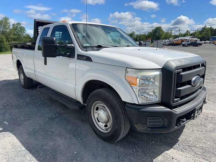 2016-ford-f250-xl-image-3