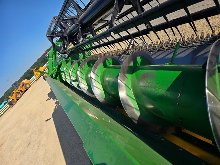 john-deere-635f-image-13