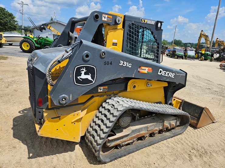 deere-331g-image-5